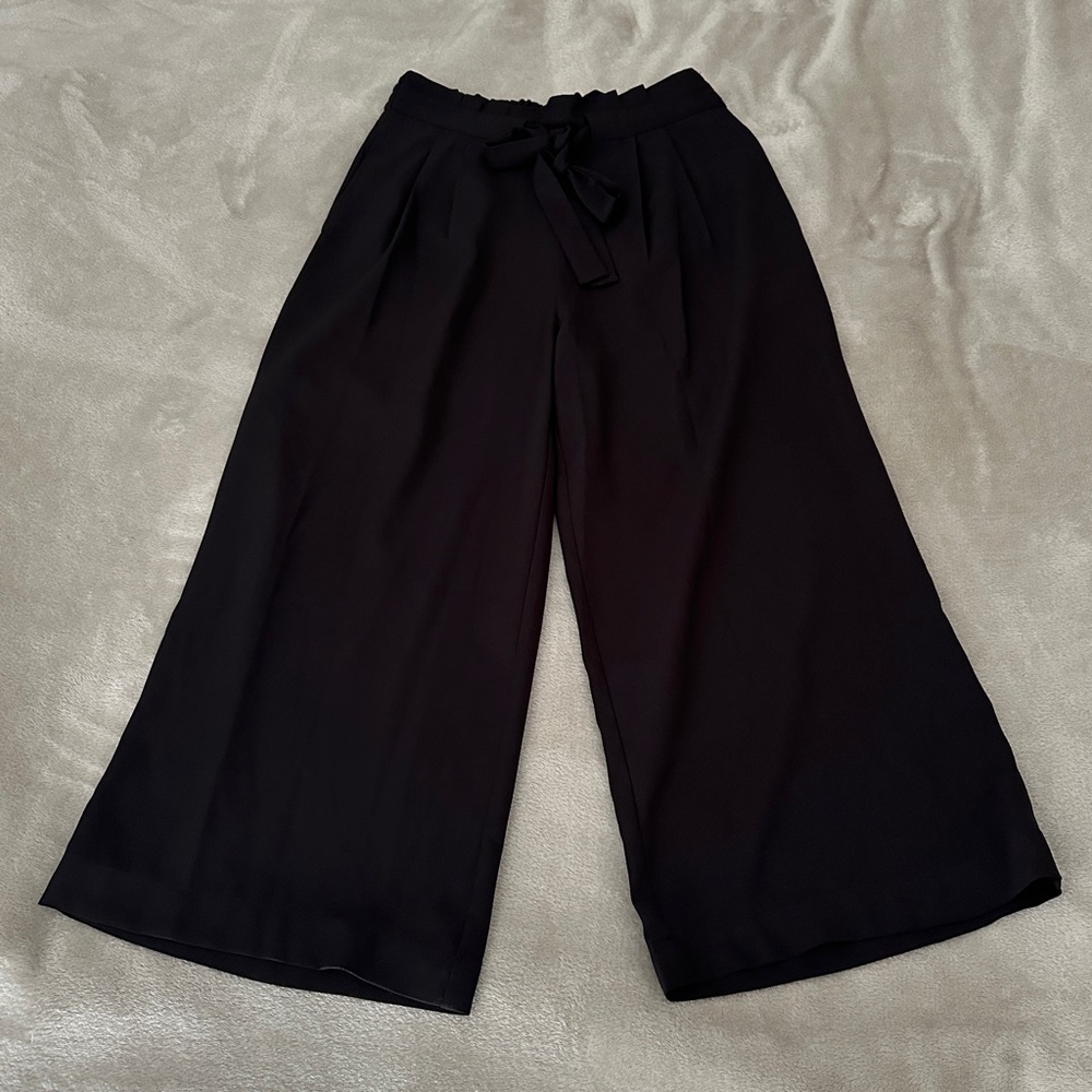 DR2 Black Wide Leg Cropped Pants